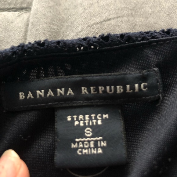 Banana Republic Stretch Lace Dress - Picture 4 of 4